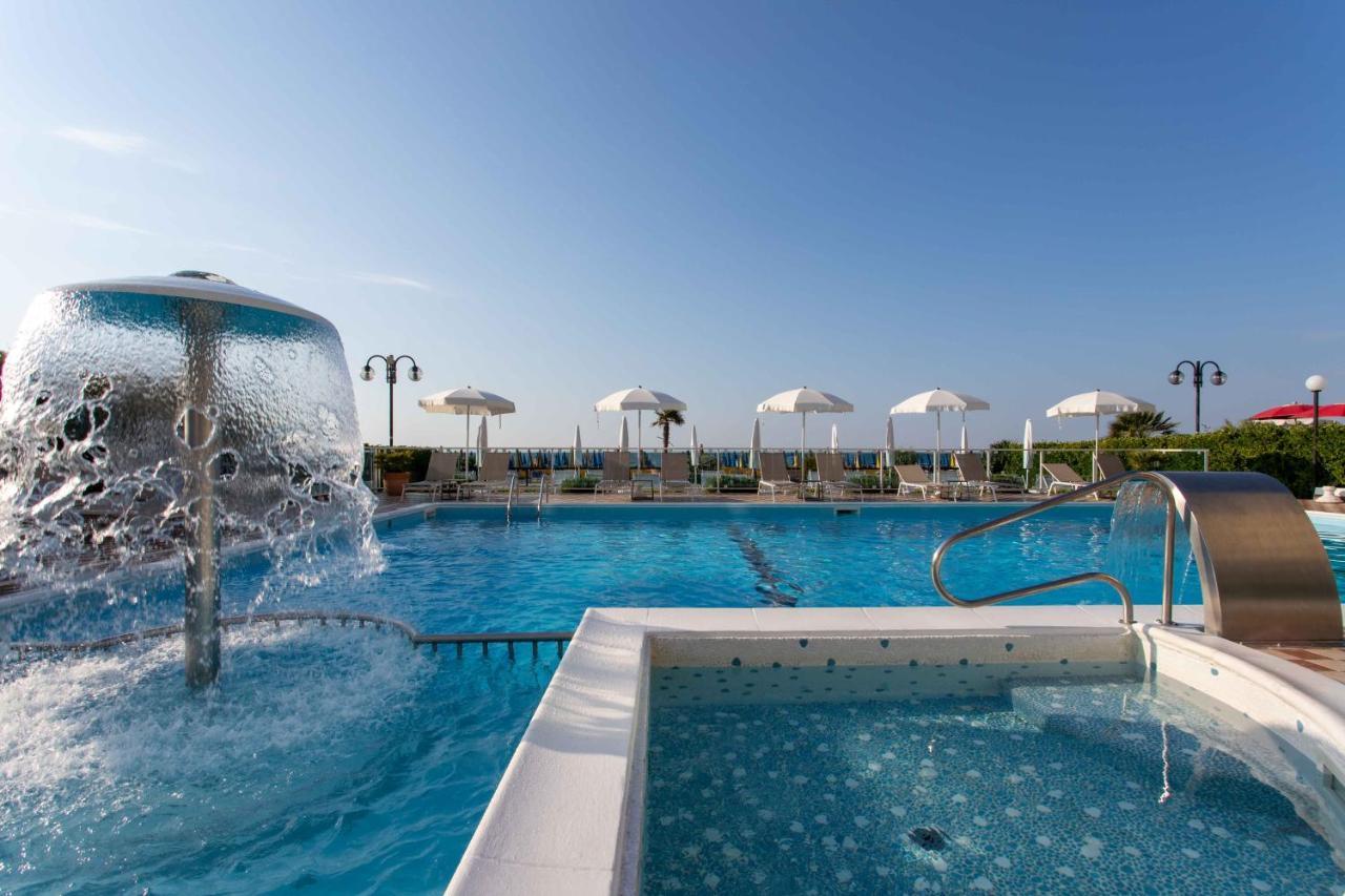 Hotel Mirafiori Jesolo Extérieur photo