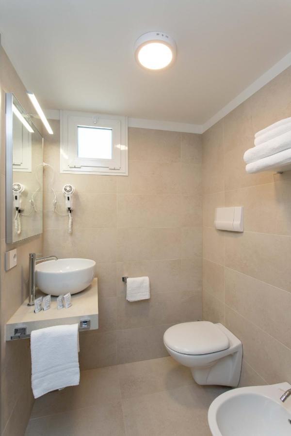 Hotel Mirafiori Jesolo Extérieur photo