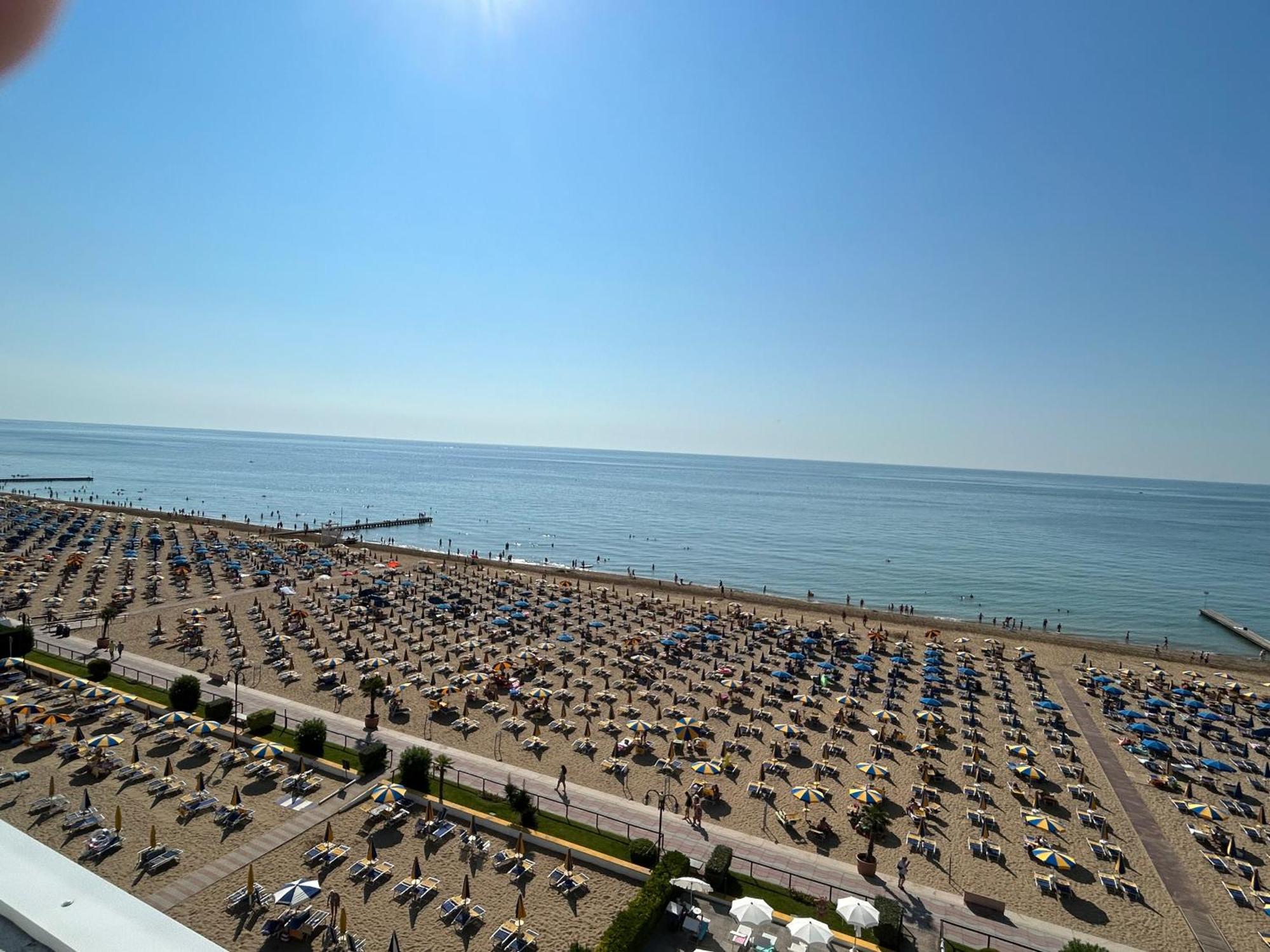 Hotel Mirafiori Jesolo Extérieur photo