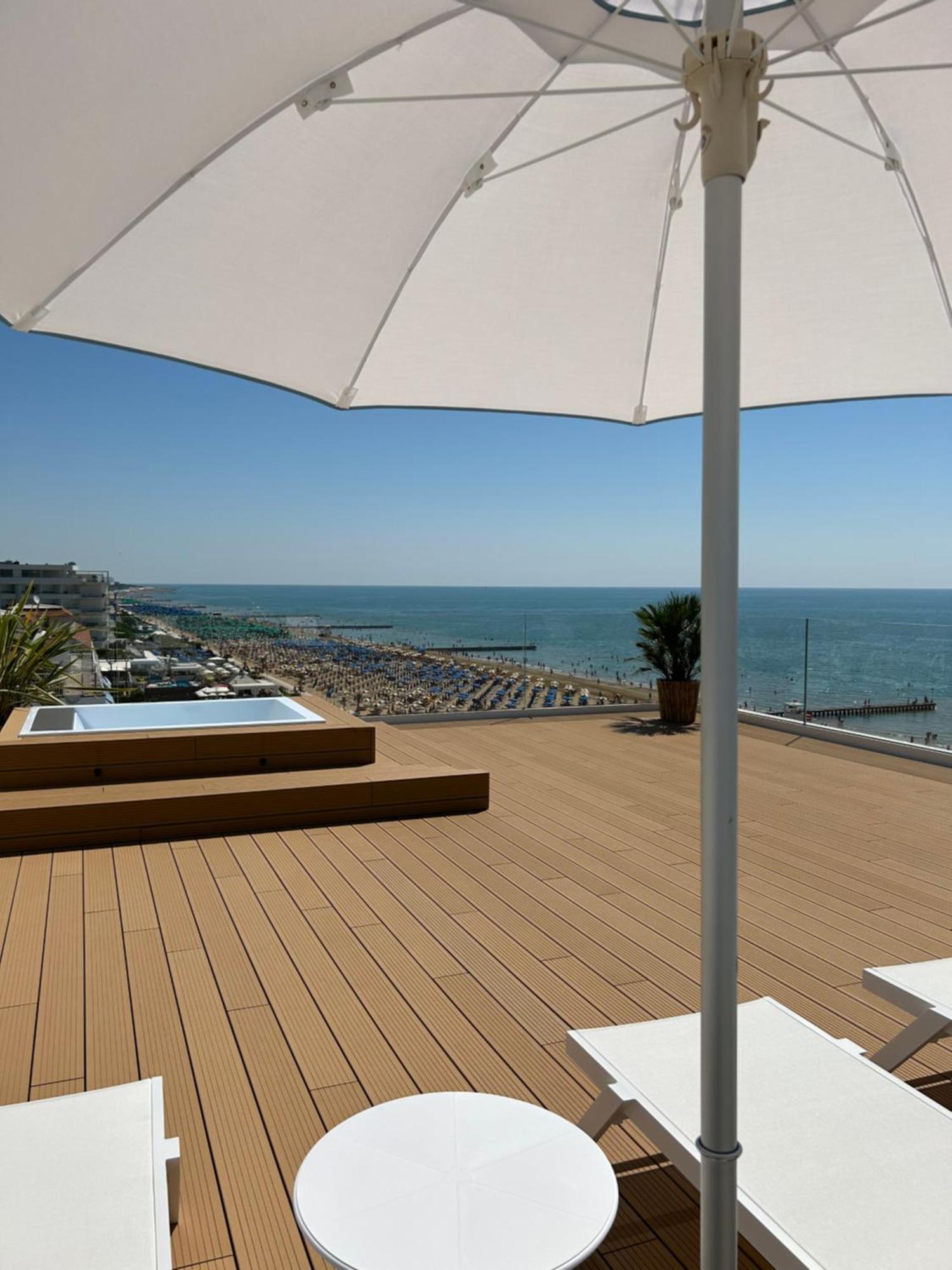 Hotel Mirafiori Jesolo Extérieur photo